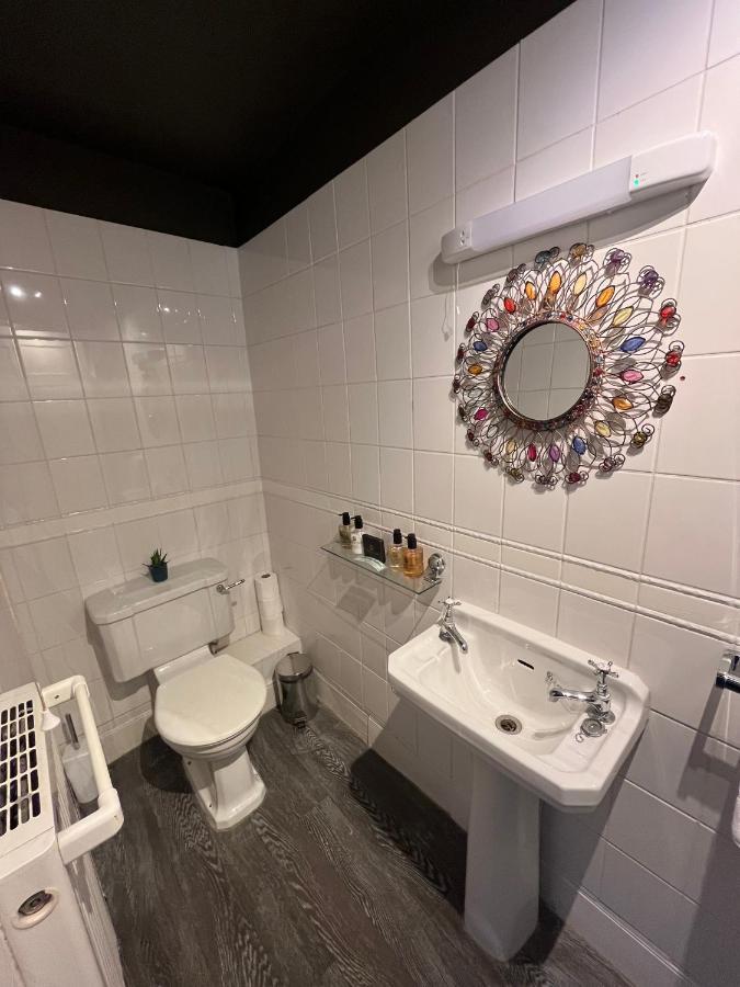 The Kings Arms Hotel Didmarton Kültér fotó
