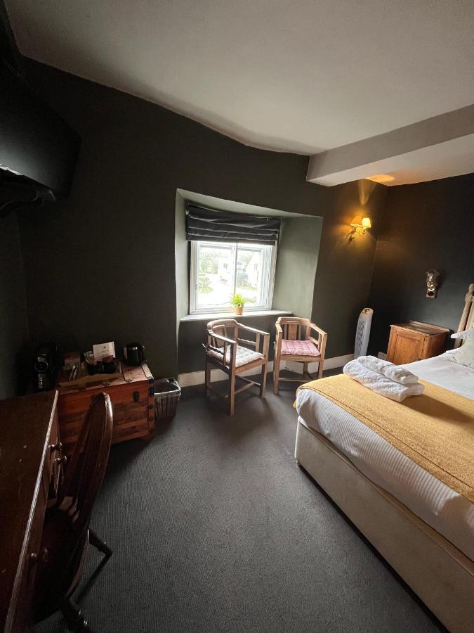 The Kings Arms Hotel Didmarton Kültér fotó
