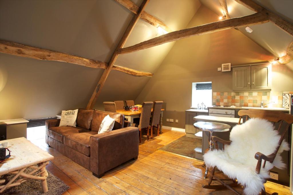 The Kings Arms Hotel Didmarton Szoba fotó
