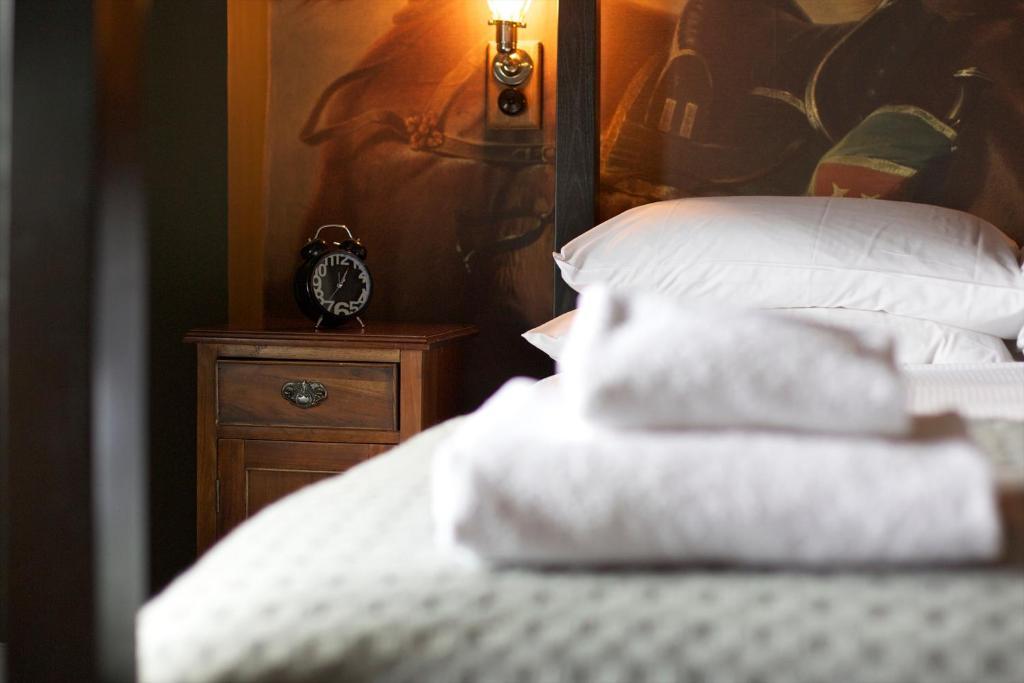The Kings Arms Hotel Didmarton Kültér fotó